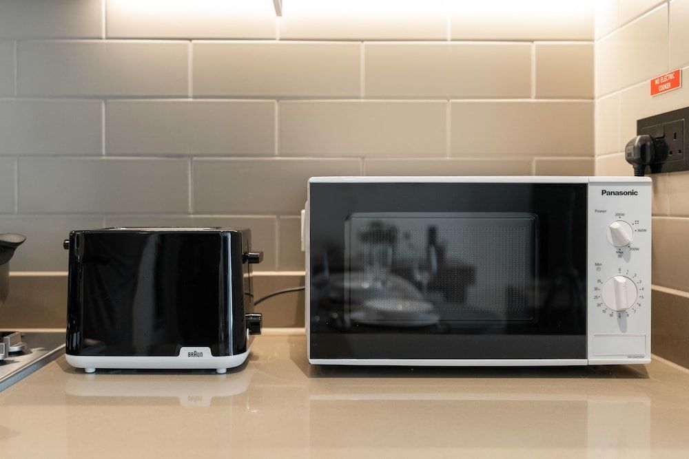 undefined Whitesage - Cozy Condo With Dazzling Cityscape and Canal Views 9