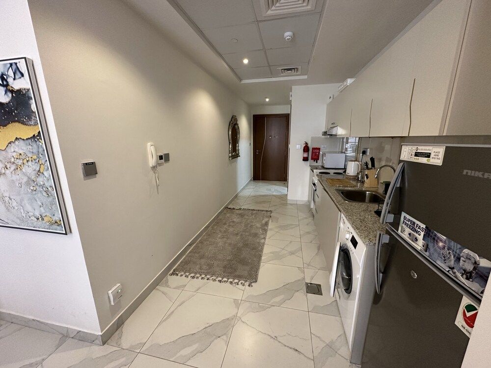 undefined Master Piece - Elegant Studio With Canal View in Business Bay 3