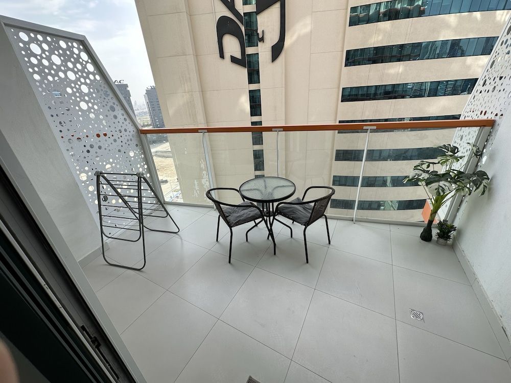 undefined Master Piece - Elegant Studio With Canal View in Business Bay 10