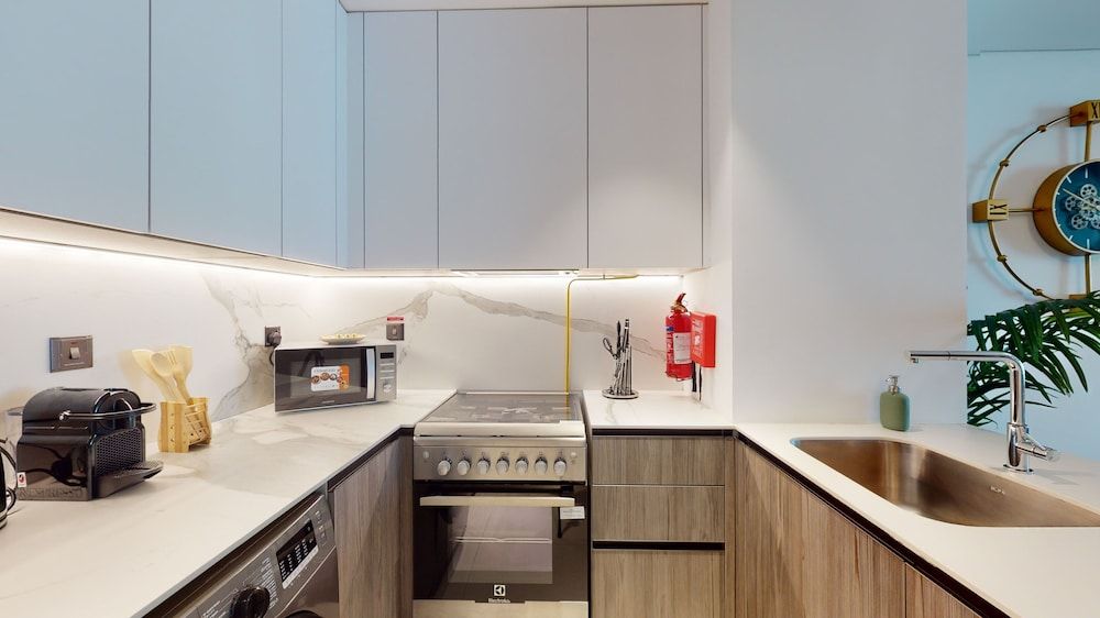 undefined Euro Residence 1207 10