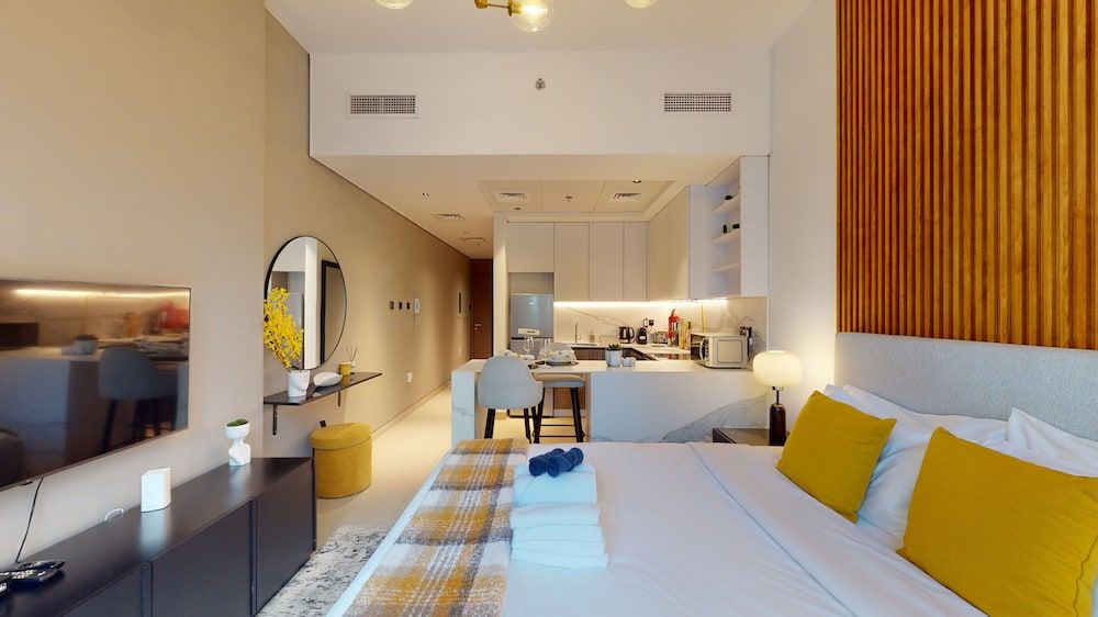 undefined Euro Residence 105 10