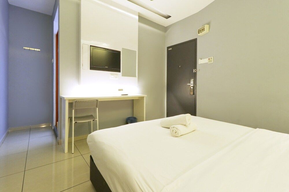 Suite Dreamz Hotel Sri Petaling Deluxe Room 5
