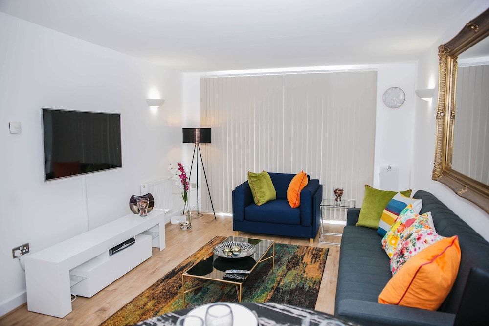 Riverside 2 Bed Apartment City Apartment, 2 Bedrooms, 2 Bathrooms 23