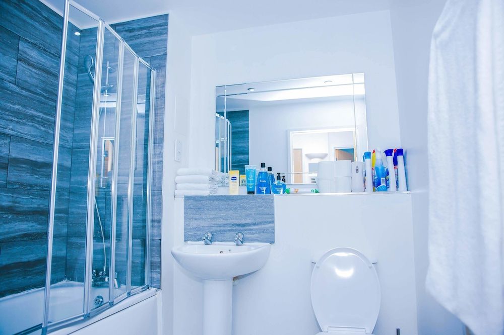 Riverside 2 Bed Apartment City Apartment, 2 Bedrooms, 2 Bathrooms 30