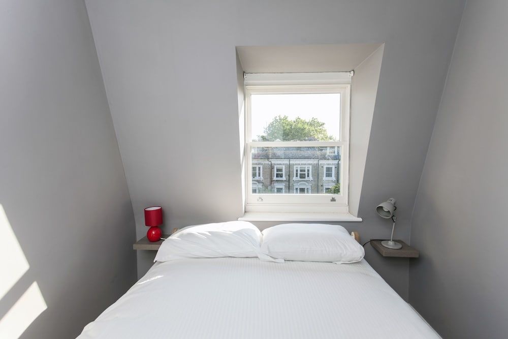 undefined Shopping Centre and Cinema Atmosphere 5