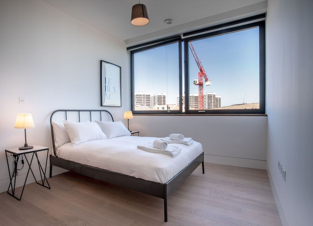 undefined Hoxton Press by Servprop 10