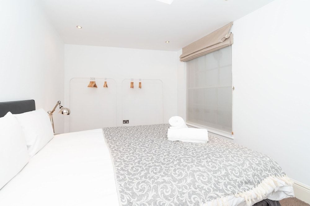 undefined PML Apartments Park Road 7