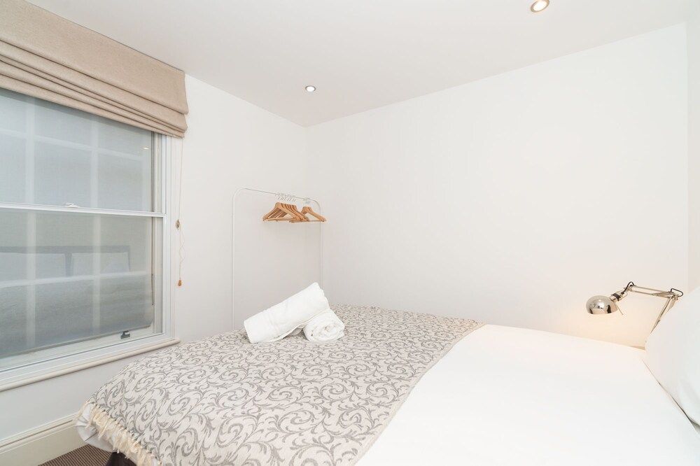 undefined PML Apartments Park Road 9