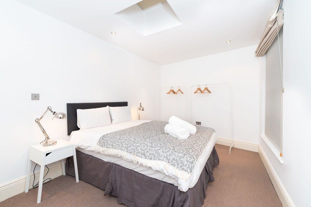 undefined PML Apartments Park Road 8