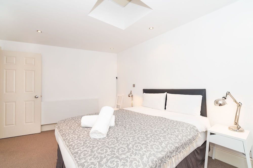 undefined PML Apartments Park Road 10