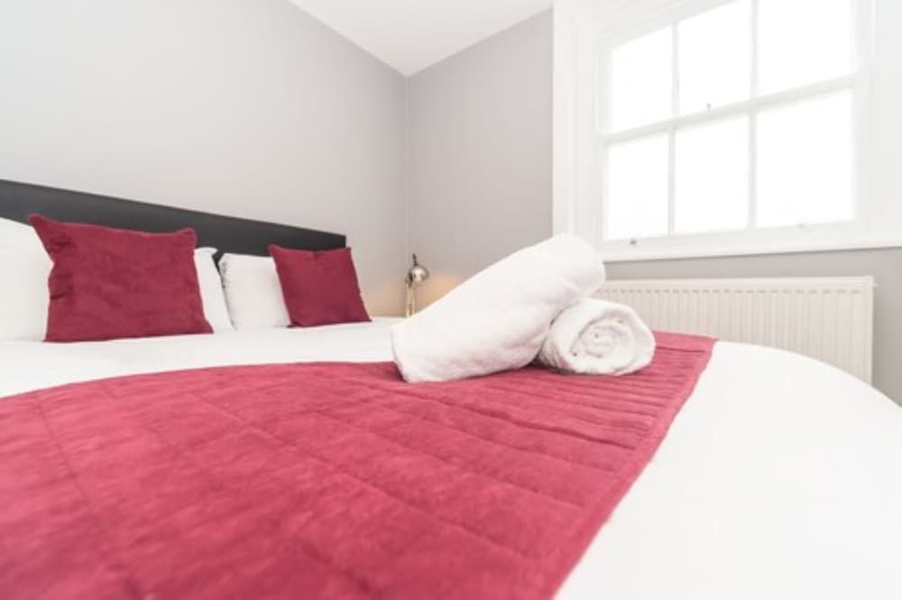 Apartment, 1 Bedroom (Flat 6)