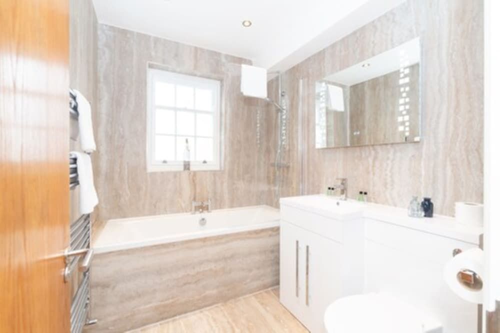 PML Apartments Southwick Street Apartment, 1 Bedroom (Flat 4) 10