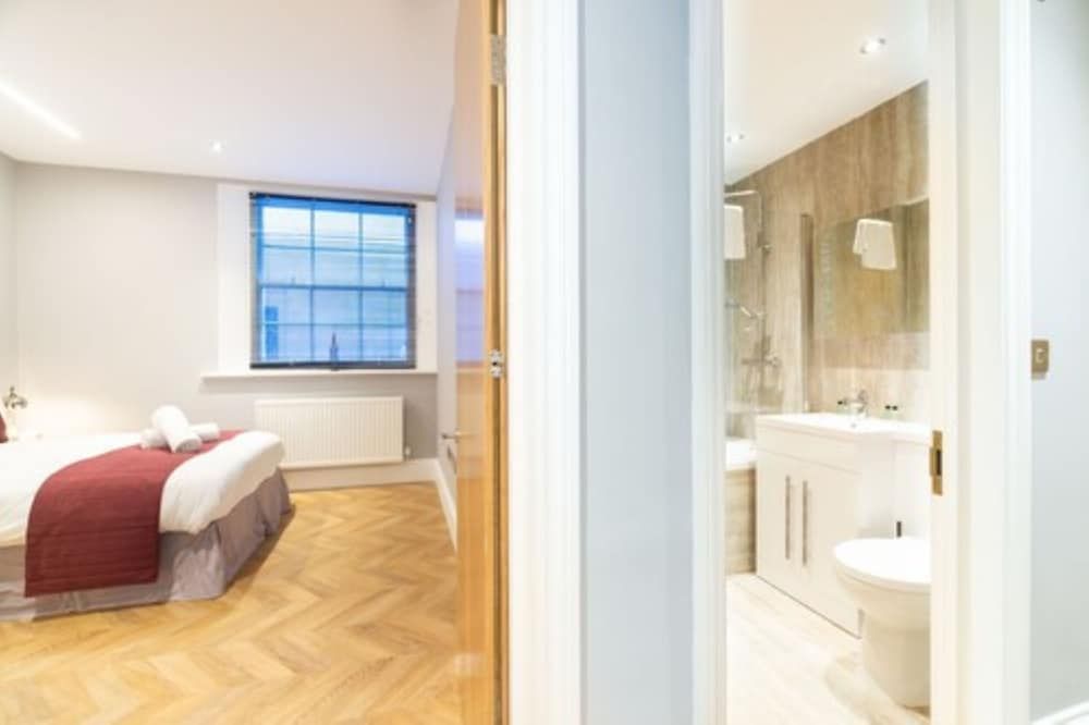 PML Apartments Southwick Street Apartment, 1 Bedroom (Flat 2) 4