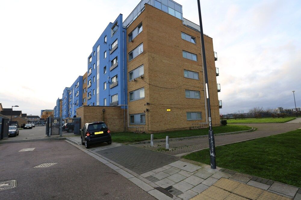 undefined 2 Beds Riverview HillHouse Apartment 3