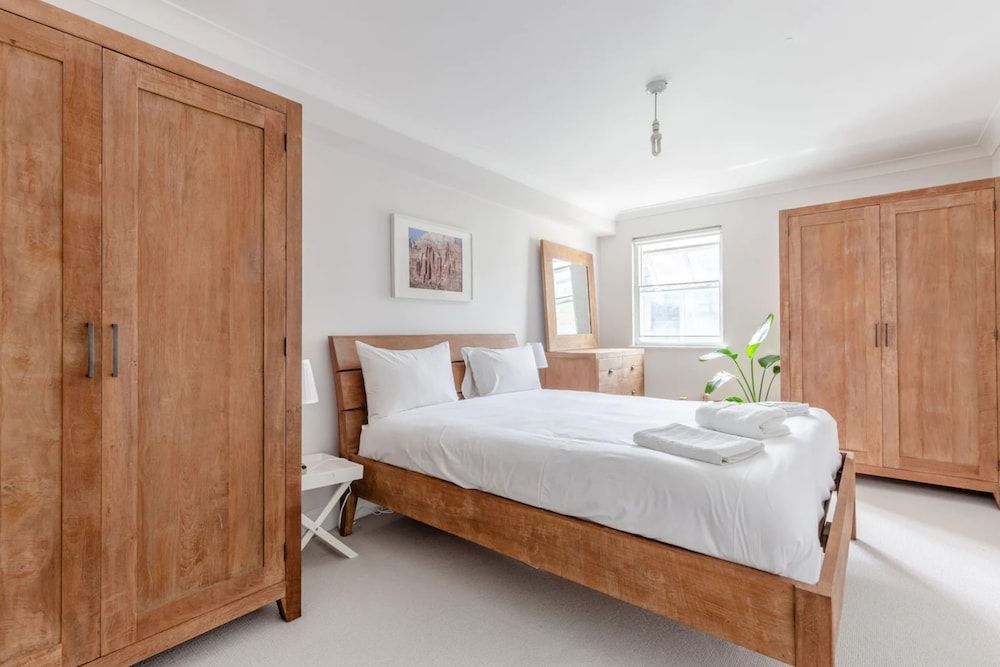 undefined Contemporary 2 Bedroom Apartment in Bermondsey 4