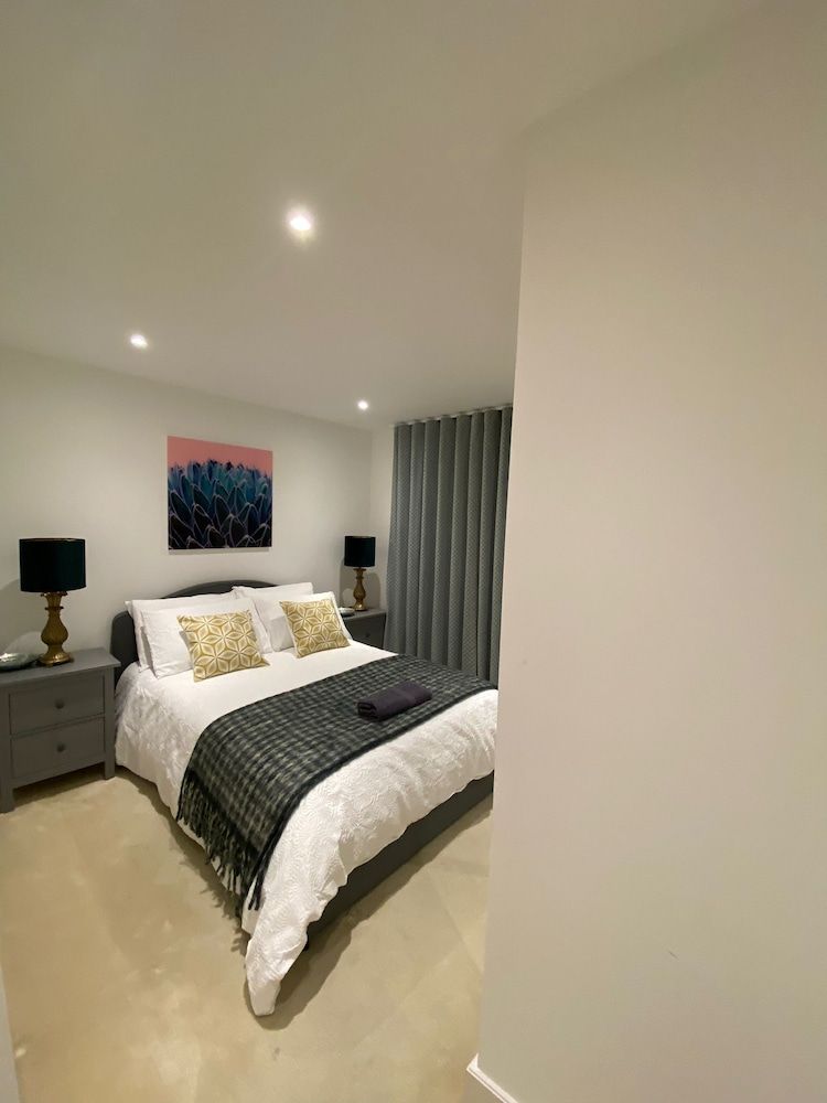 undefined Fabulous 2 bed Apartment in Vauxhall 2