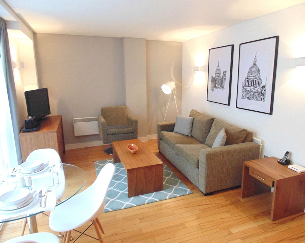 undefined Oakwood Apartments Bow Lane 4