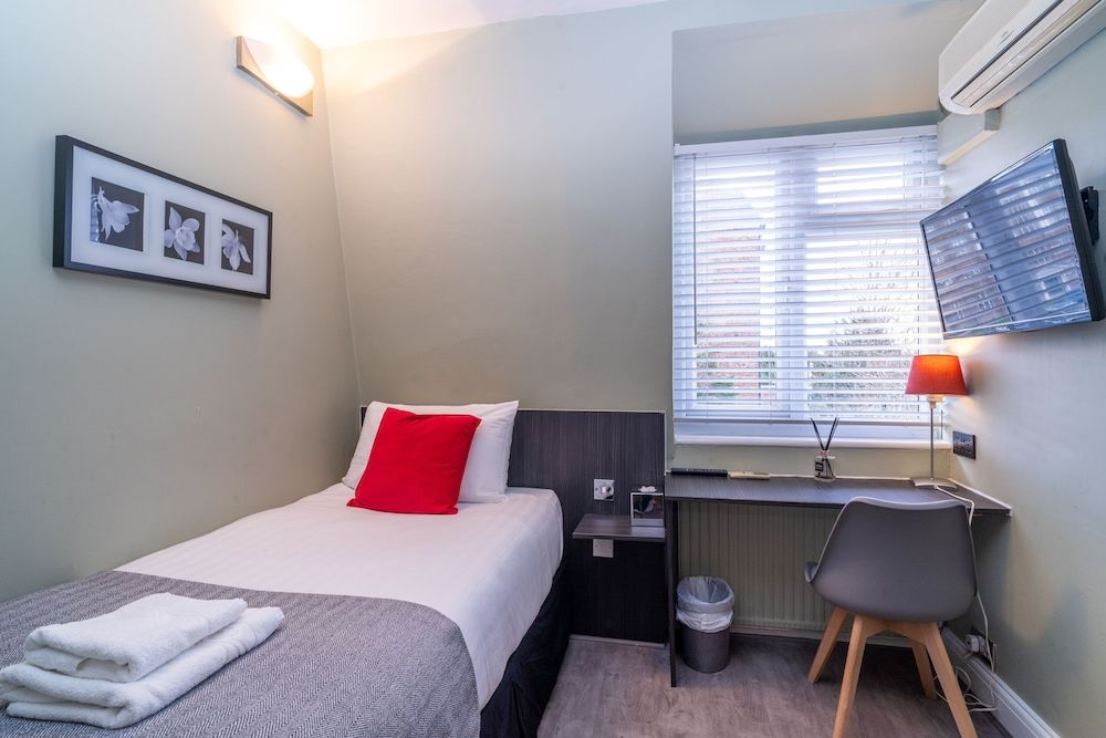 undefined Croft Court Hotel 2