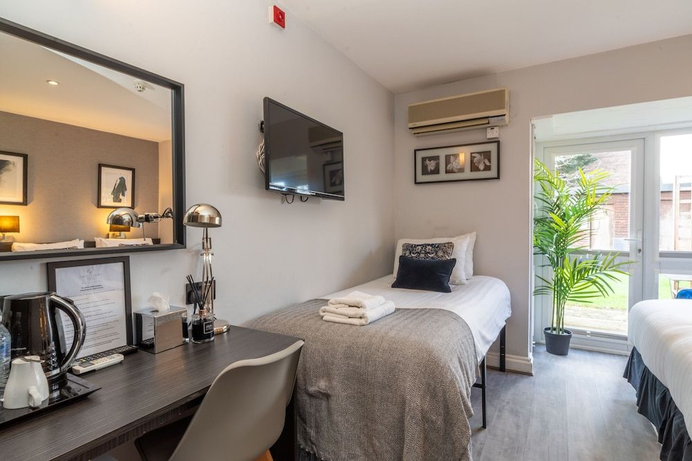 Triple Room, Ensuite, Garden View