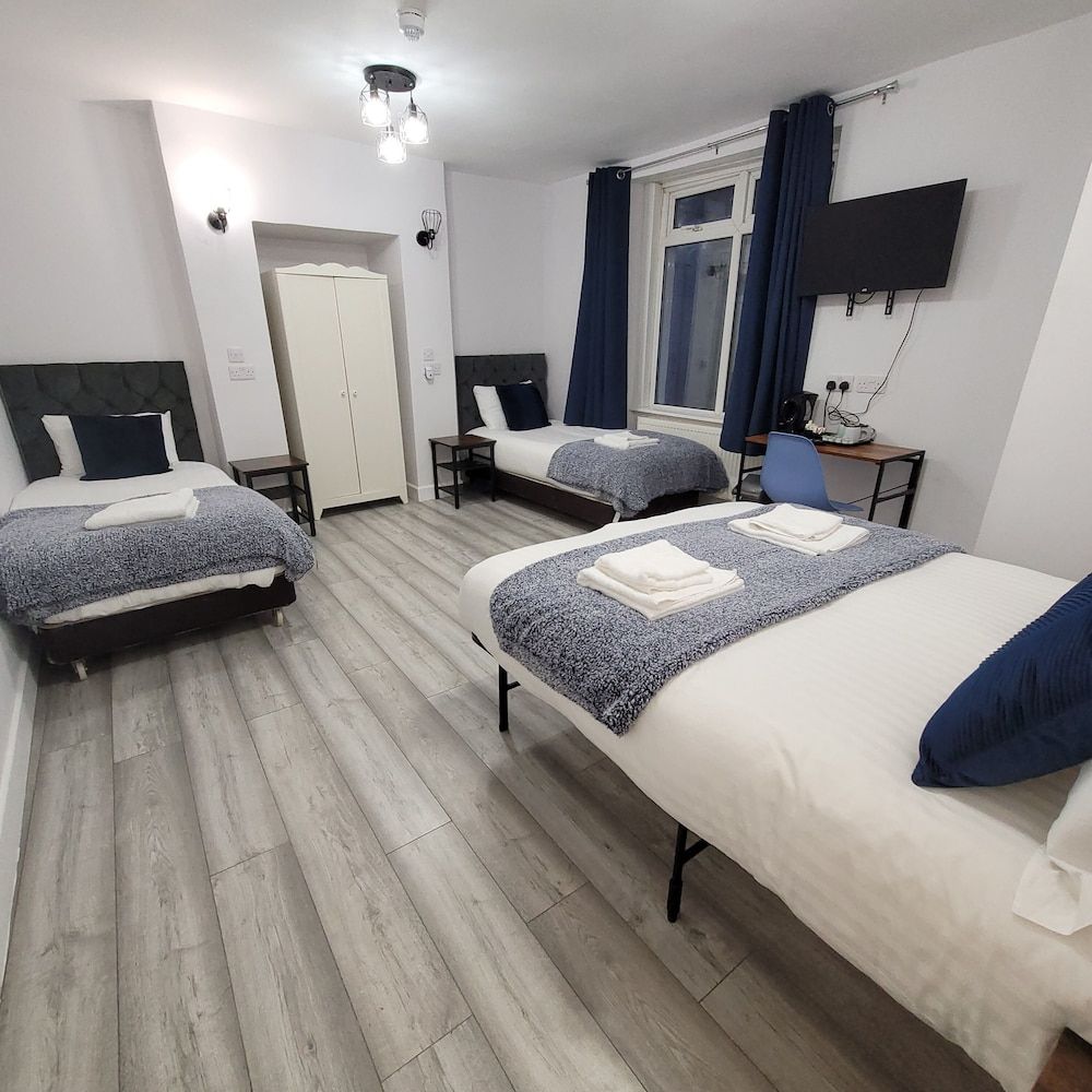 undefined Argyle Square Hotel