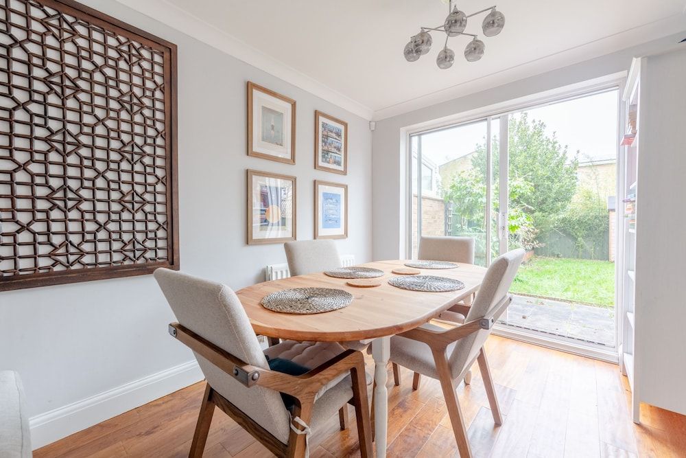 undefined Serene and Spacious 2 Bedroom House in South Wimbledon 10