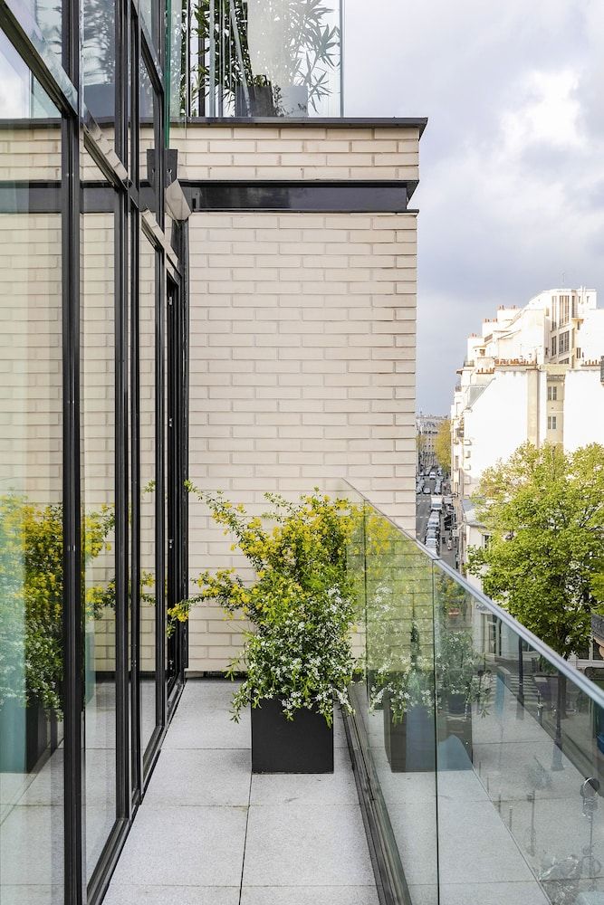 undefined CARD Hôtel 8