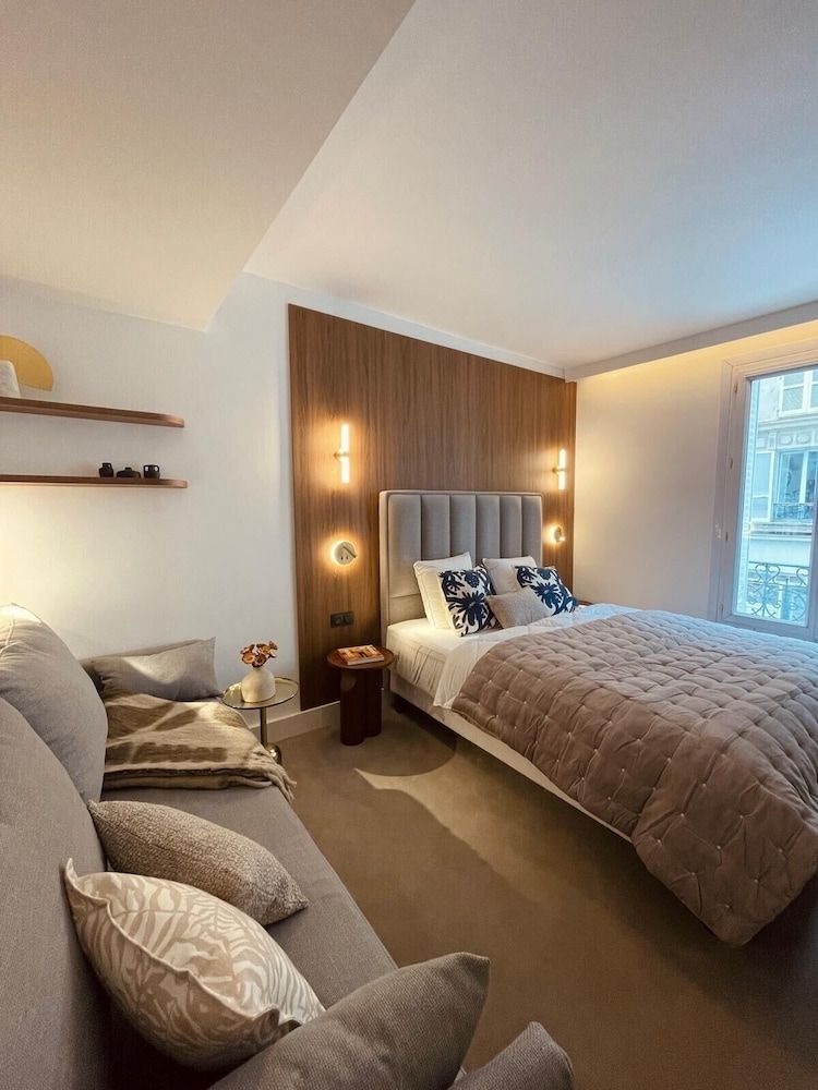 undefined CARD Hôtel 3