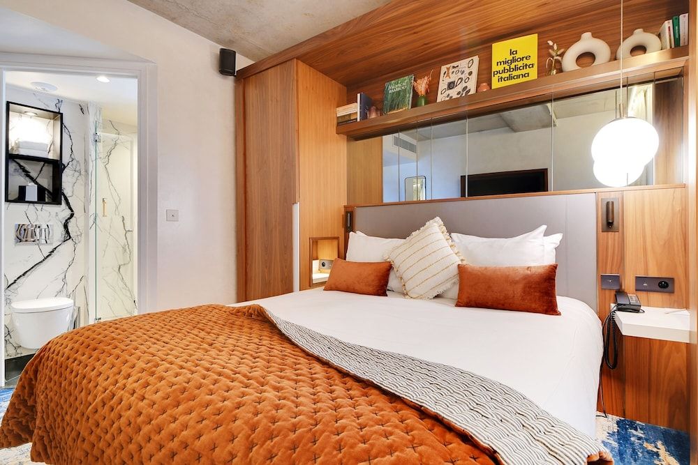 CARD Hôtel Superior Double Room 3