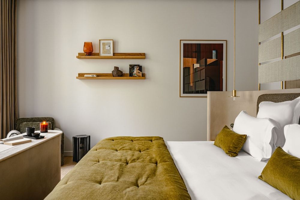 undefined 1.75 Paris La Source 10