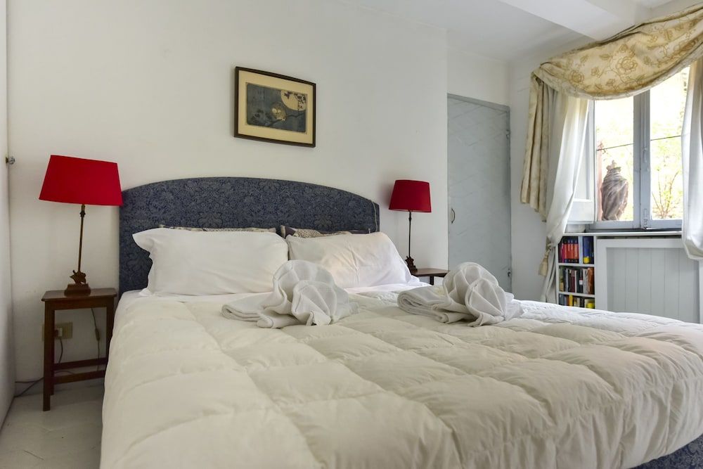 Monti Secret Garden Apartment Apartment, Terrace 5