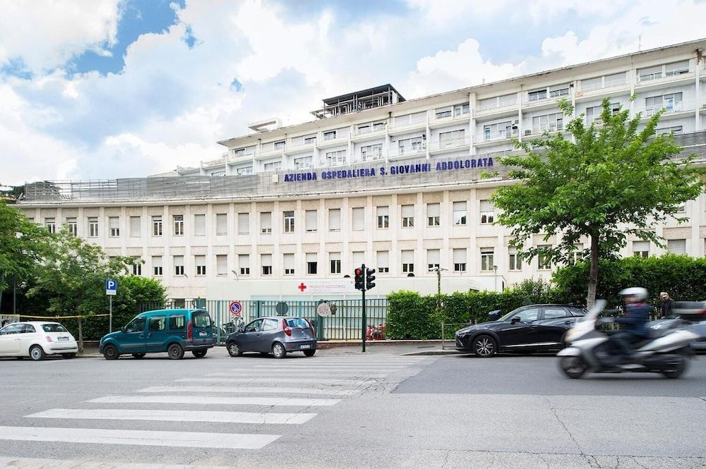 undefined Design Flat for 4 near Colosseum 6