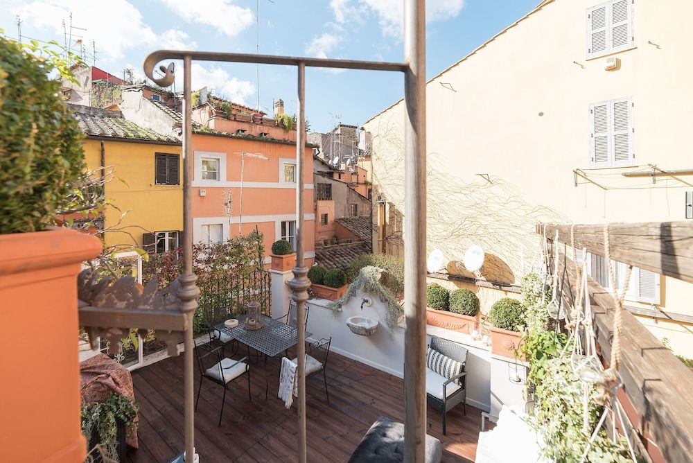 undefined Navona Luxury & Charming Apartment 9