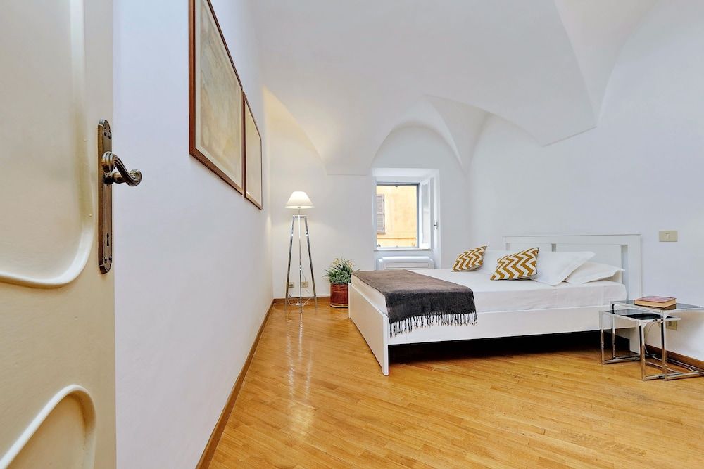 undefined Clementina Charme - My Extra Home 8