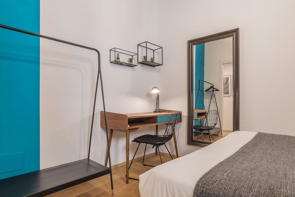 Luxurious Apartment Heart of Trastevere Apartment, 3 Bedrooms 16