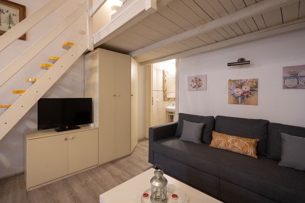 Close to San Pietro and Castel S Angelo Loft Gianicolo Apartment, 1 Bedroom 12