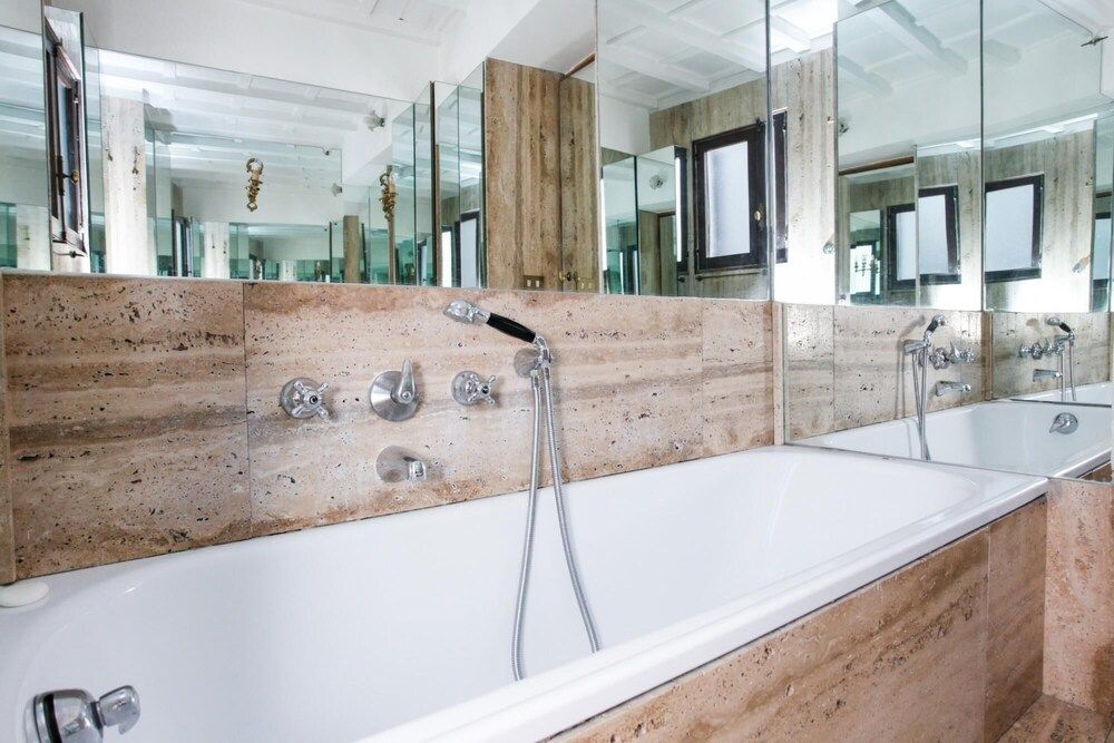 Above Pantheon Roof in Roma Apartment 24