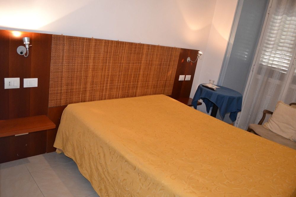 Hotel Ferraro Double Room 2