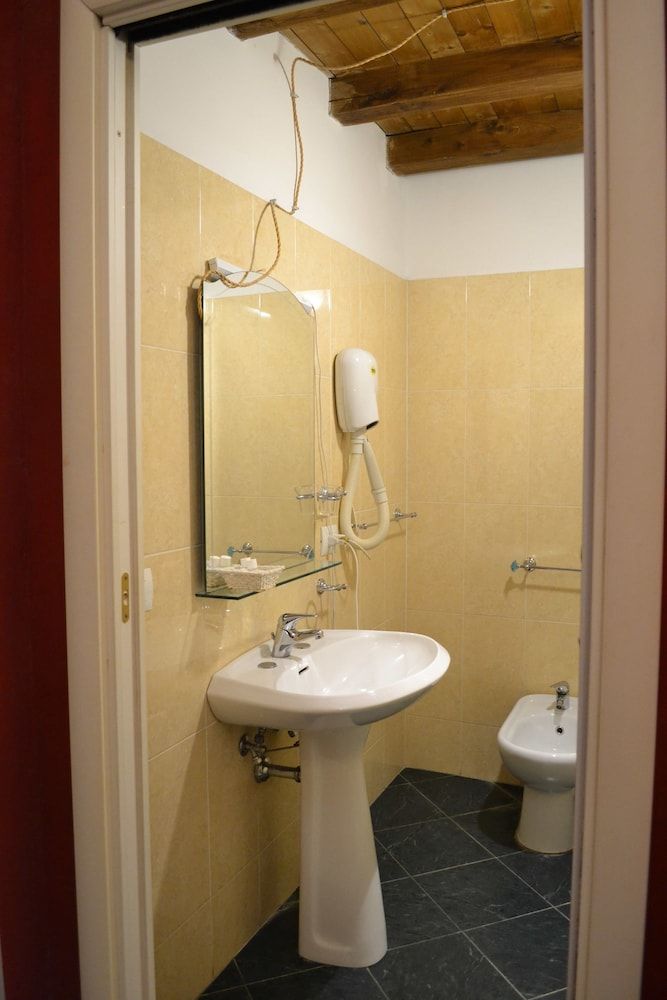 Hotel Ferraro Double Room 16