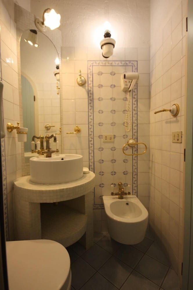 undefined Hotel Andreina 10