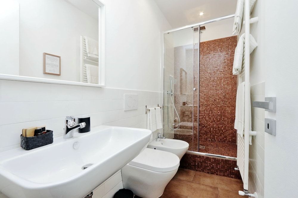 Victory Rooms Deluxe Double or Twin Room, City View 10