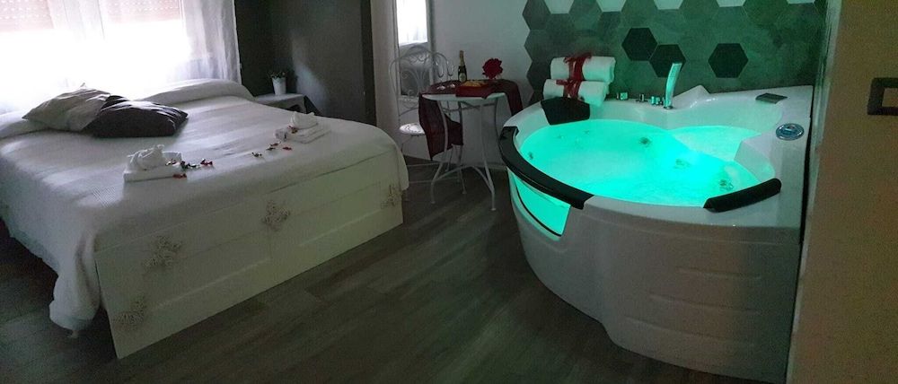 undefined Il Mare di Roma Luxury