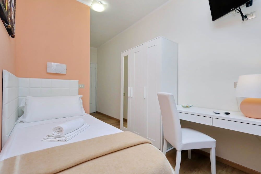 undefined Antico Platano 8