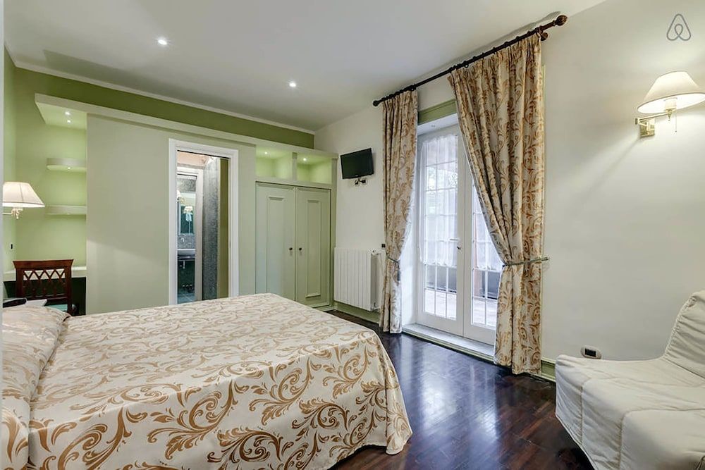 undefined Antico Platano