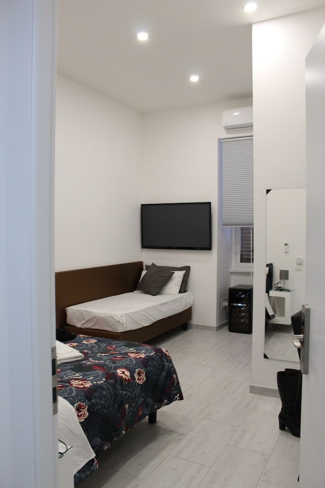 Empire Suites Design Suite, 1 Bedroom 7