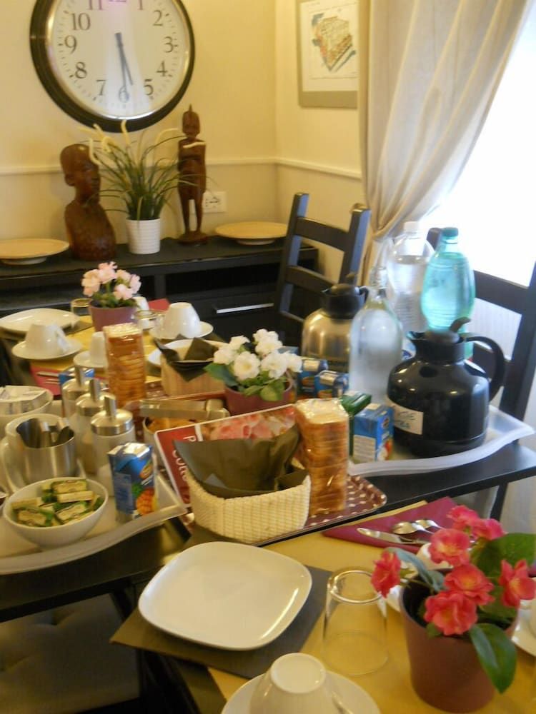 undefined Colfelice Rooms 4