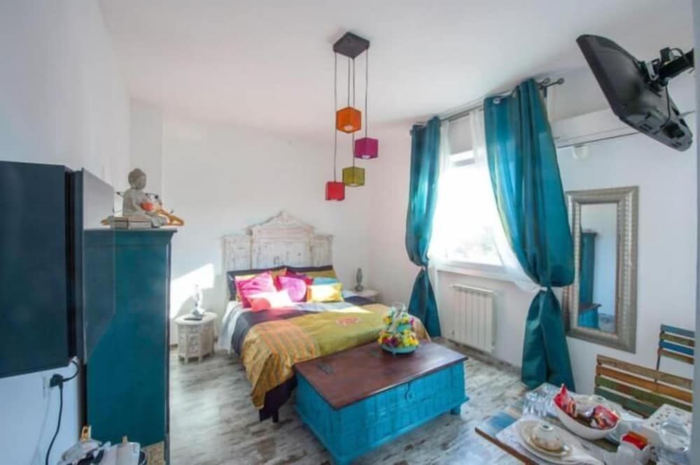 undefined Letto & Latte Roma 10