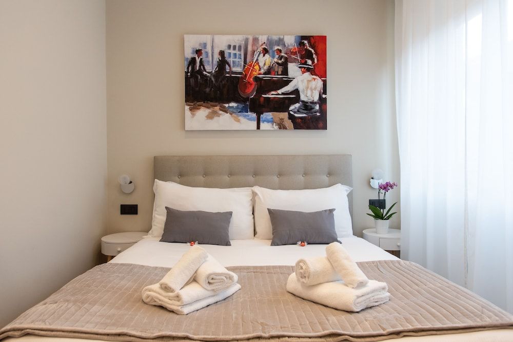 undefined XXIV Domus Luxury Suites 6