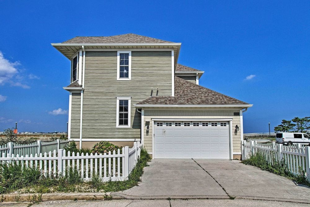 undefined Idyllic Oceanfront Home on Atlantic City Boardwalk 10