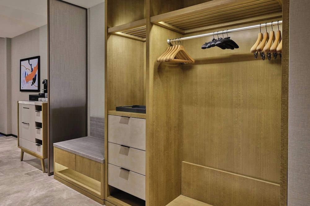 The St. Regis Chicago Superior Room, 2 Queen Beds (Mobility Accessible, Roll-in Shower) 3