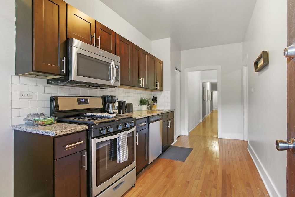 undefined Charming 3BR Rogers Park Home in Newgard 4